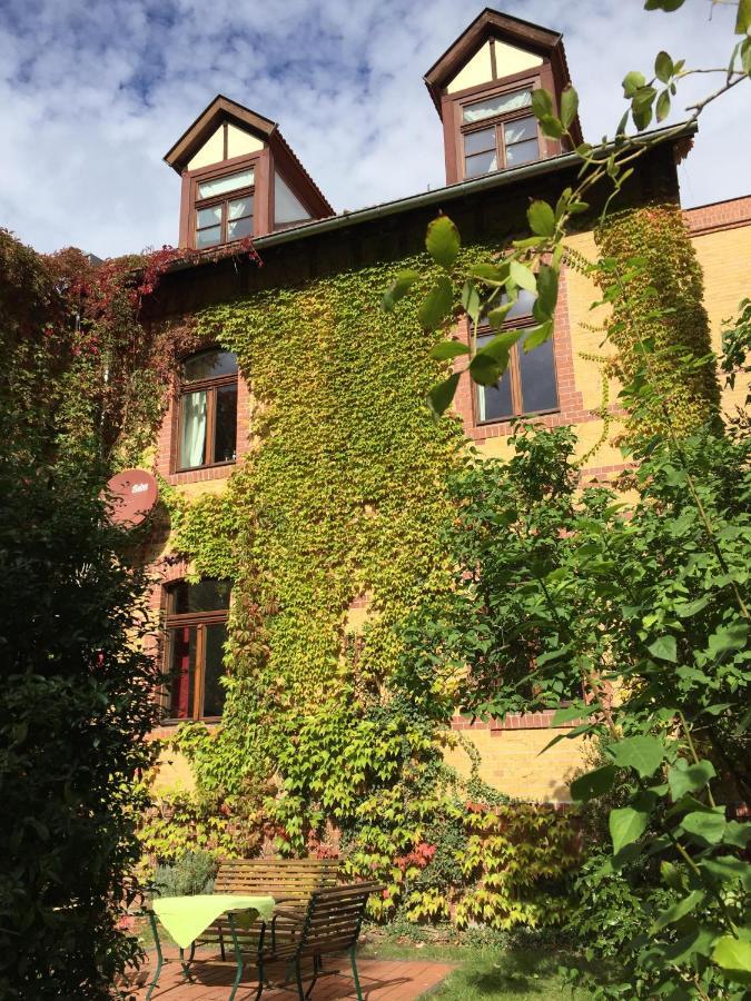 Ferienwohnung Huttenstrasse Halle Halle  Εξωτερικό φωτογραφία